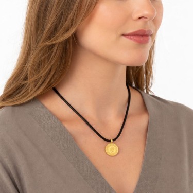 22 Ayar Yeni Kulplu Ziynet Çeyrek Altın Siyah İpli Kolye