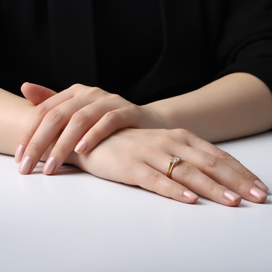 14 Ayar Sarı Altın Baget Taşlı Kare Yüzük